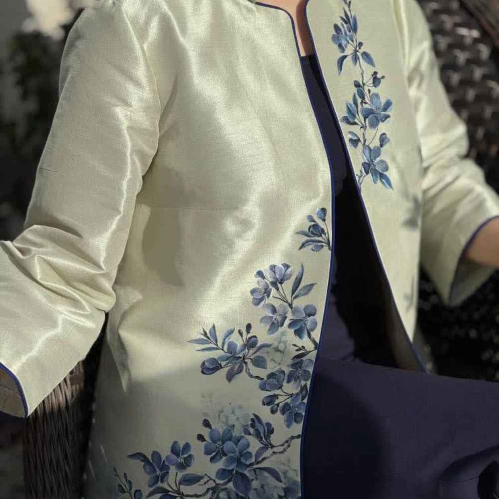 کت شکوفه‌ های بهاری زنانه با پارچه تافته سوئیسی